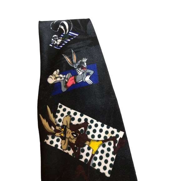 Vintage 1995 Looney Tunes Necktie Featuring Several Greats: Pepe, Daffy, Bugs… - Picture 2 of 12